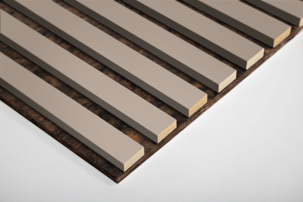 Hirvi taustalevy, beige rima