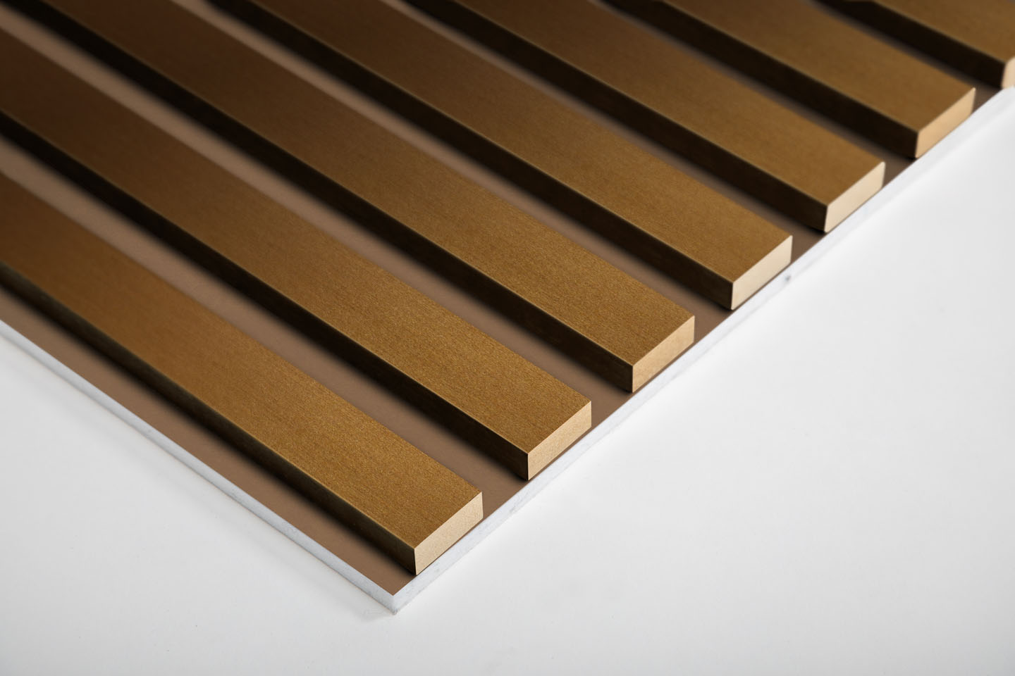 Ewona® AcuDesign, Kaarna taustalevy + Pronssi rima