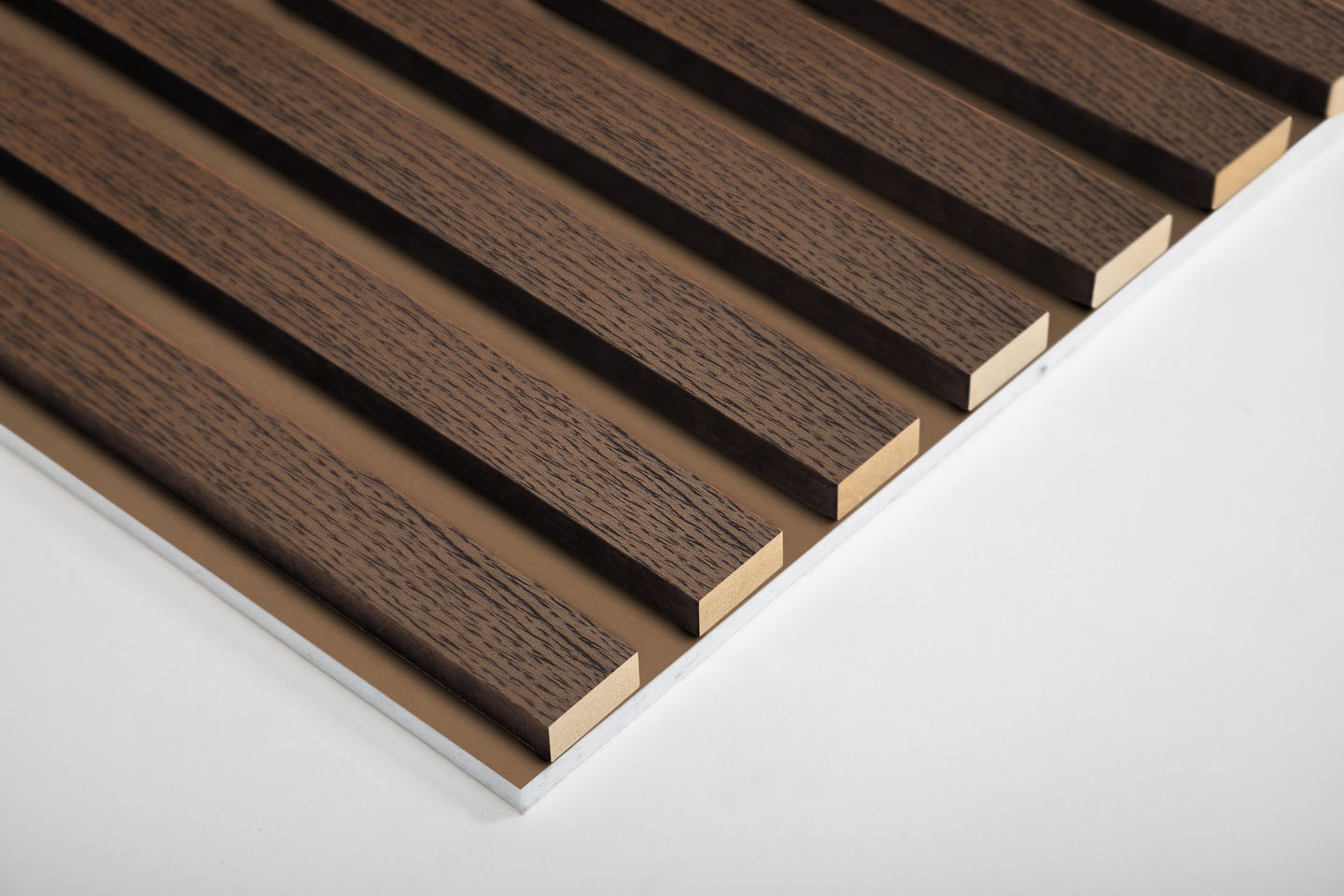 Ewona® AcuDesign, Kaarna taustalevy + Savutammi rima